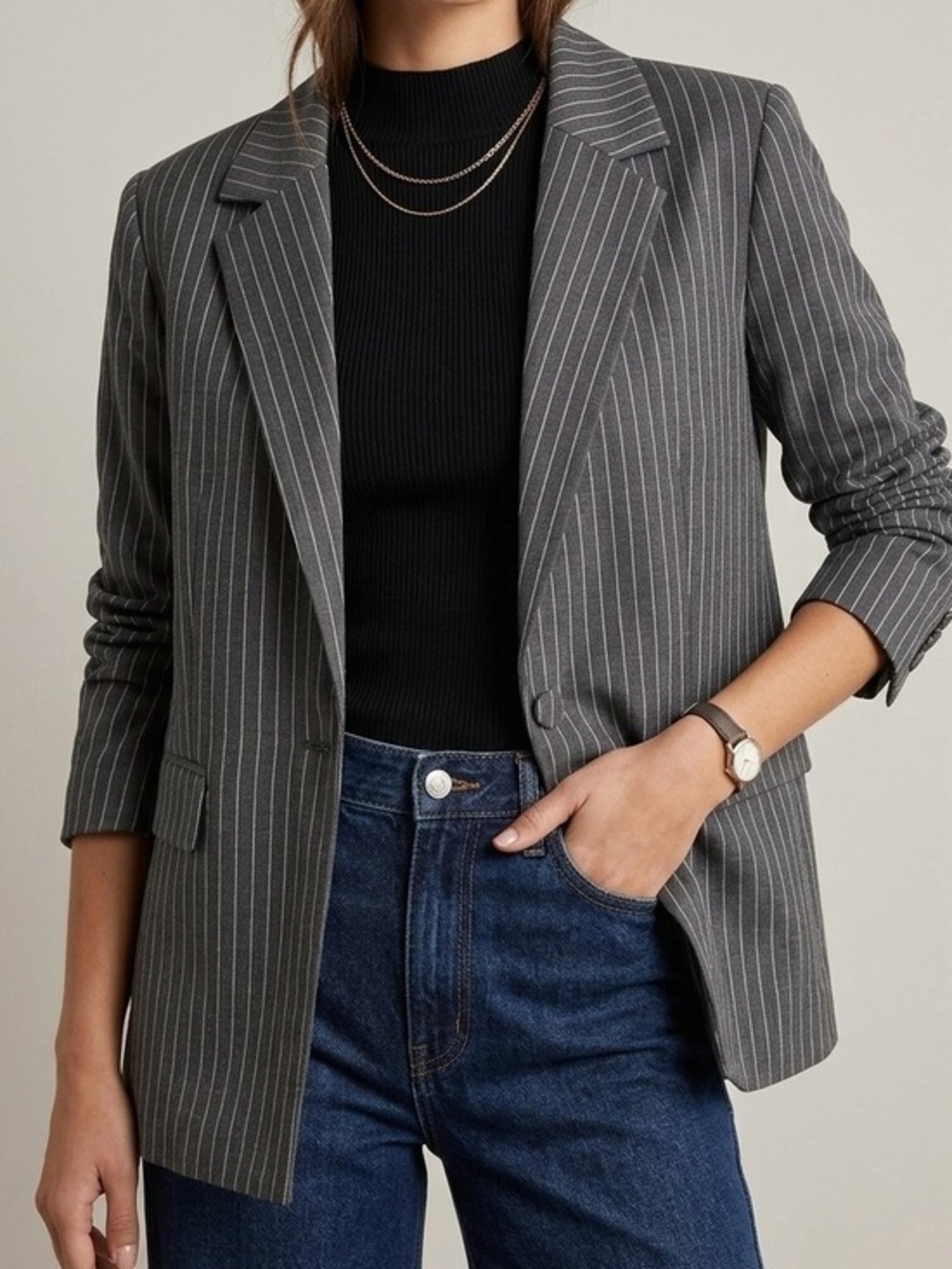L’ACADEMIE Lynn Structured Blazer in Gray and White Pinstripe